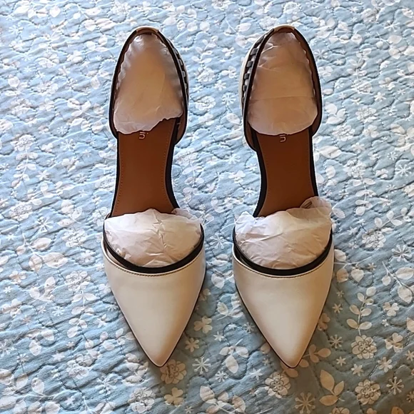 Calvin Klein Gilia Kid Skin D'orsay Pumps - Picture 2 of 9